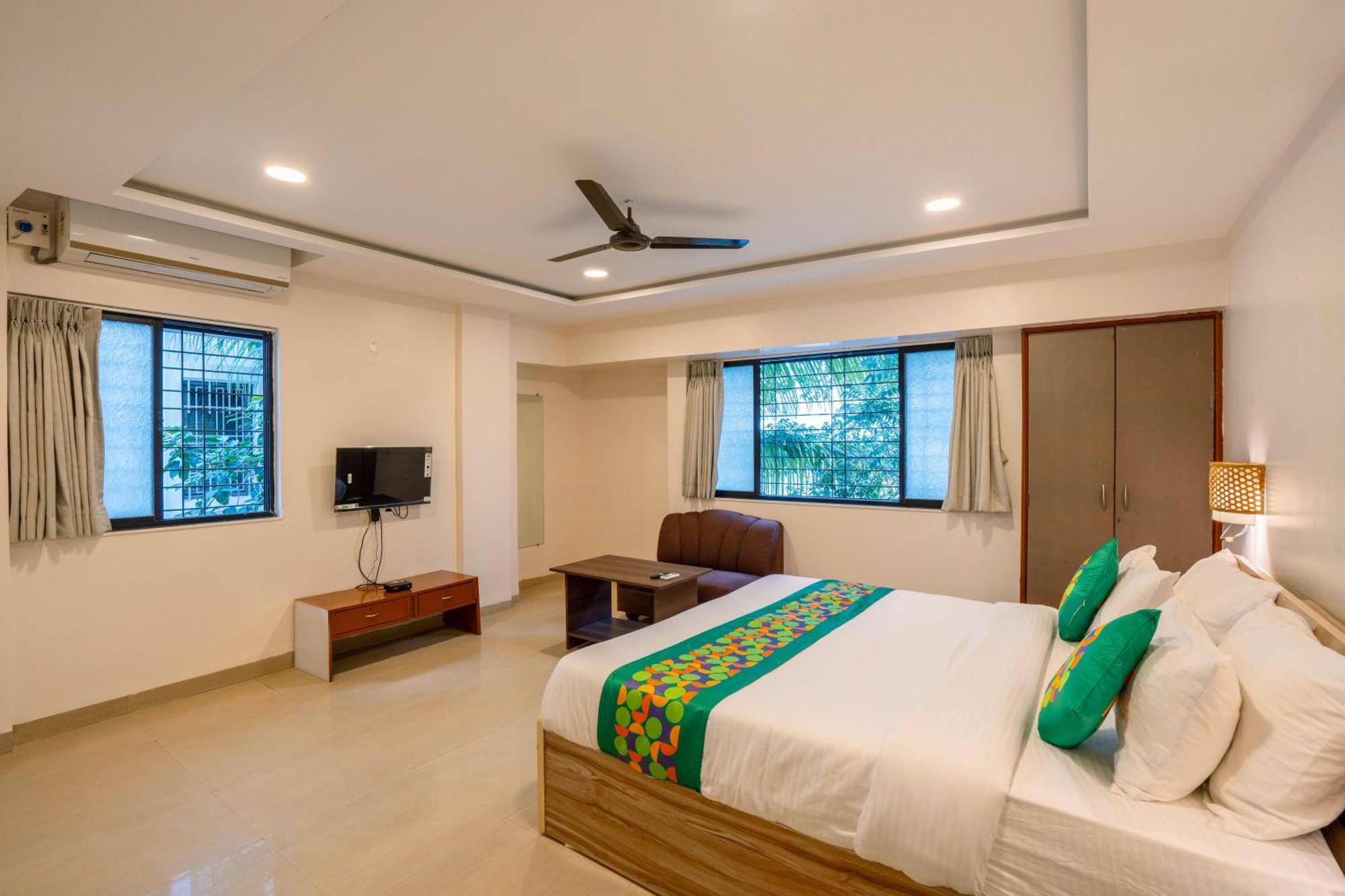 Treebo Royal Comfort Atithi Pune Zewnętrze zdjęcie