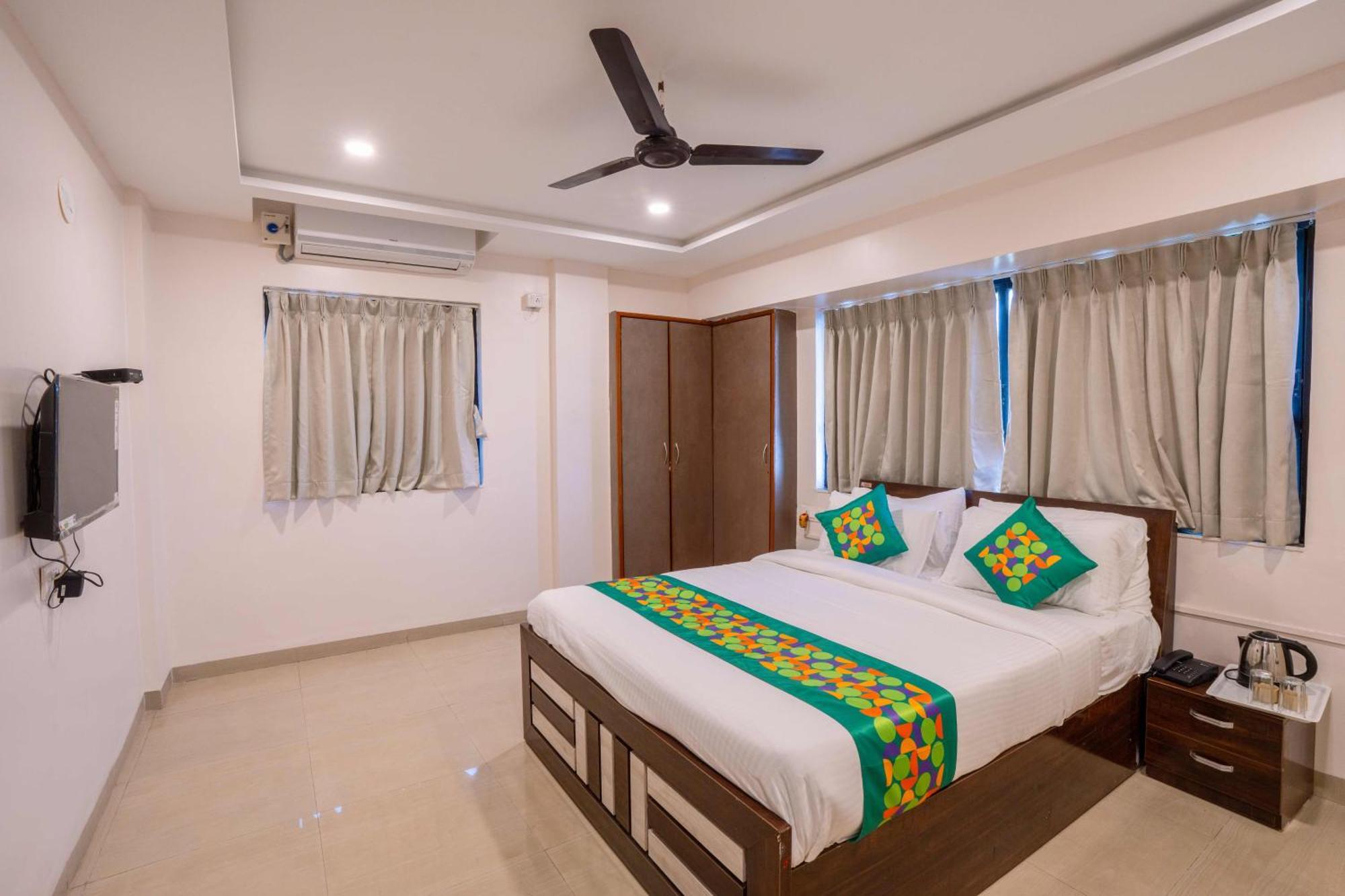 Treebo Royal Comfort Atithi Pune Zewnętrze zdjęcie